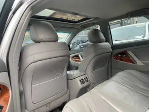 Toyota Camry 2011 Silver