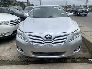 Toyota Camry 2011 Silver
