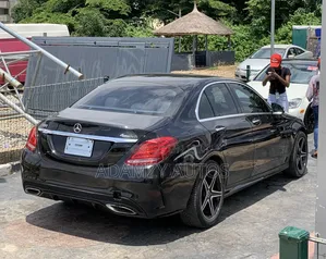 Mercedes-Benz C300 2015 Black