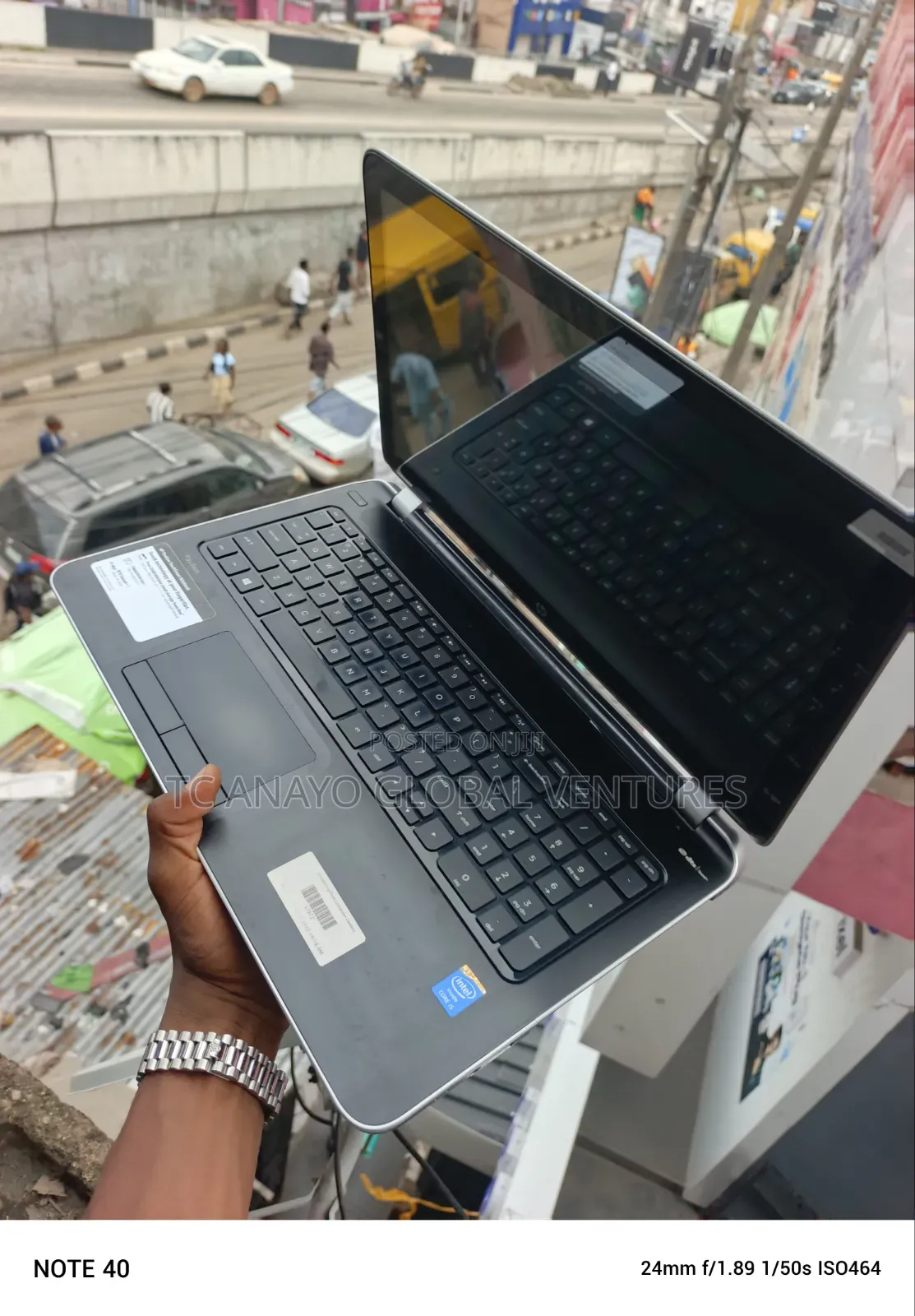 Laptop HP 15-fd0290ns 8GB Intel Core i5 SSD 256GB