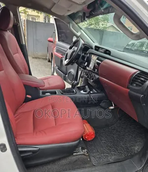 Toyota Hilux Revo Double Cab Petrol 2.7 AWD 2019 White