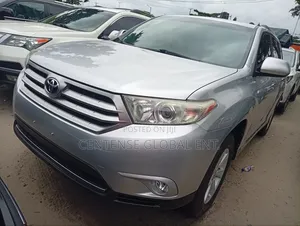 Toyota Highlander 2013 Silver