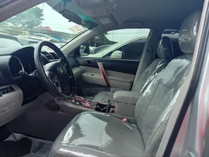Toyota Highlander 2013 Silver