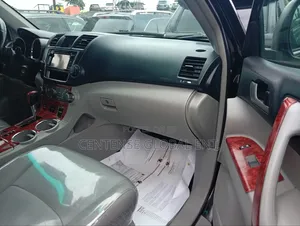 Toyota Highlander 2013 Black