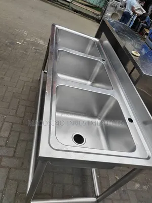 Stainless Steel Three-Sink Unit