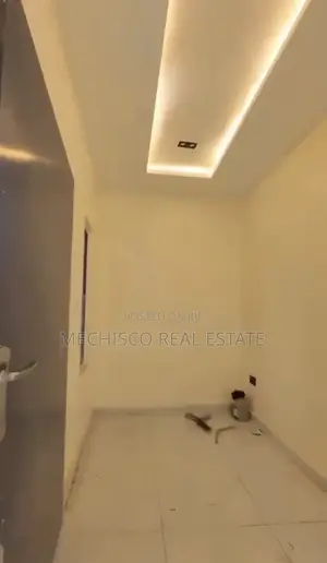 4bdrm Bungalow in Eliozu for sale