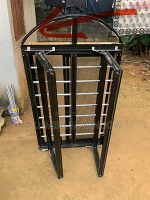 Frameless Structural Window With Pipe and Net