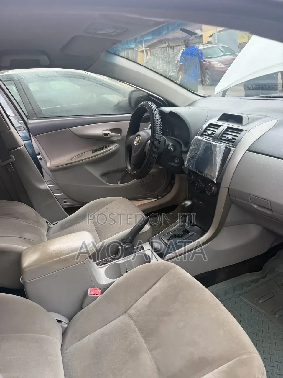 Toyota Corolla 2012 Silver