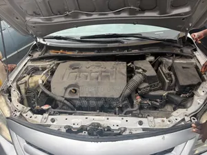 Toyota Corolla 2012 Silver