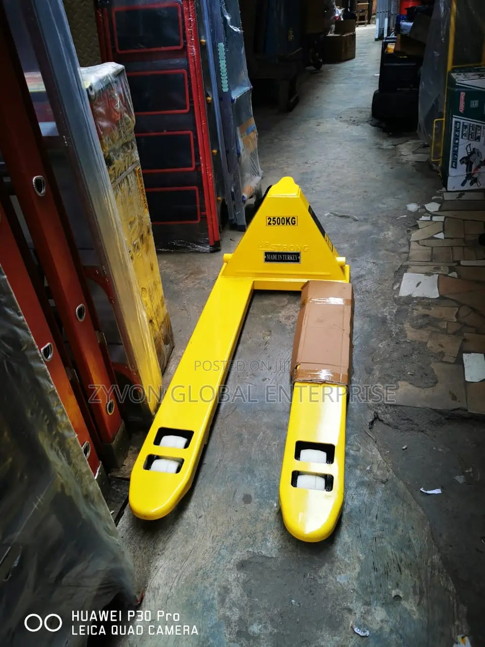 Pallet Jack (3 Tons)