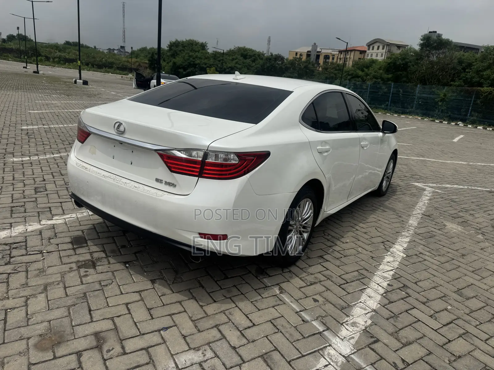 Lexus ES 2013 White