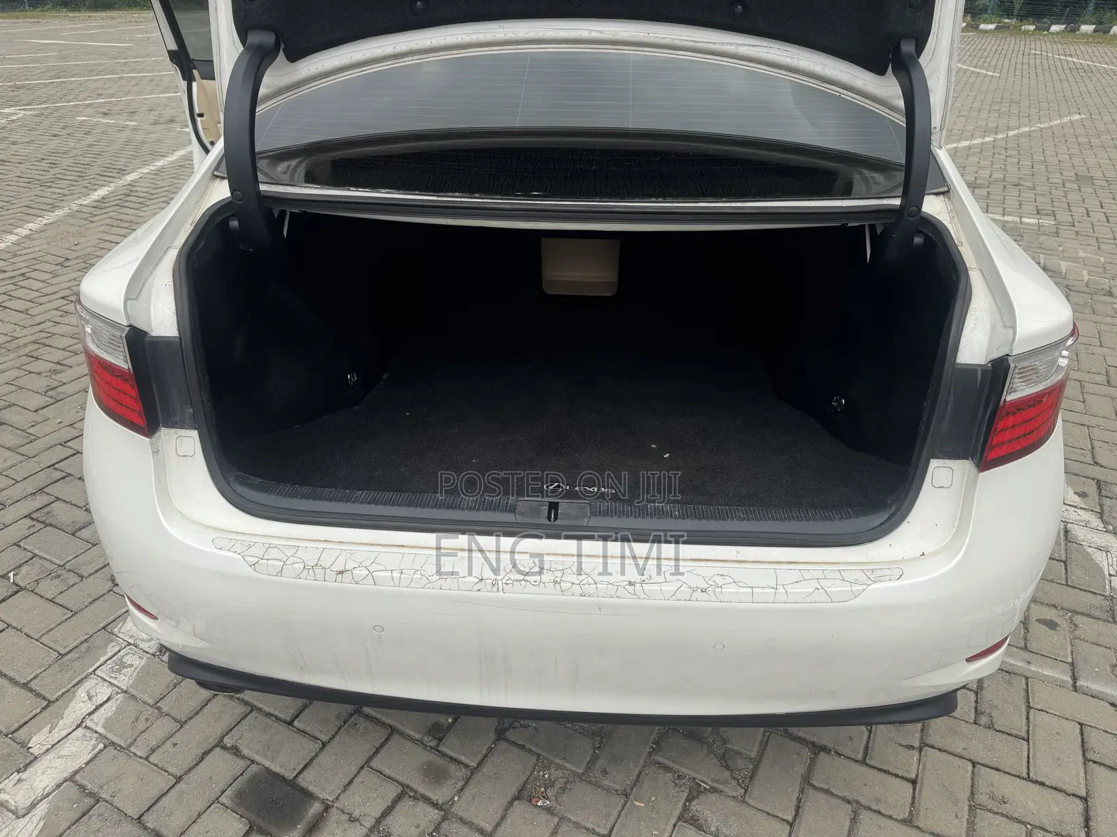Lexus ES 2013 White
