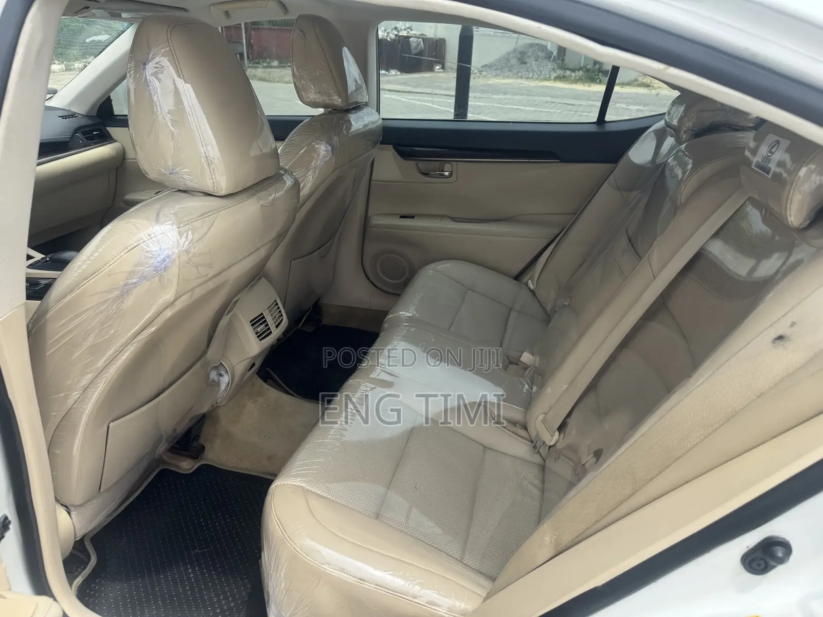Lexus ES 2013 White