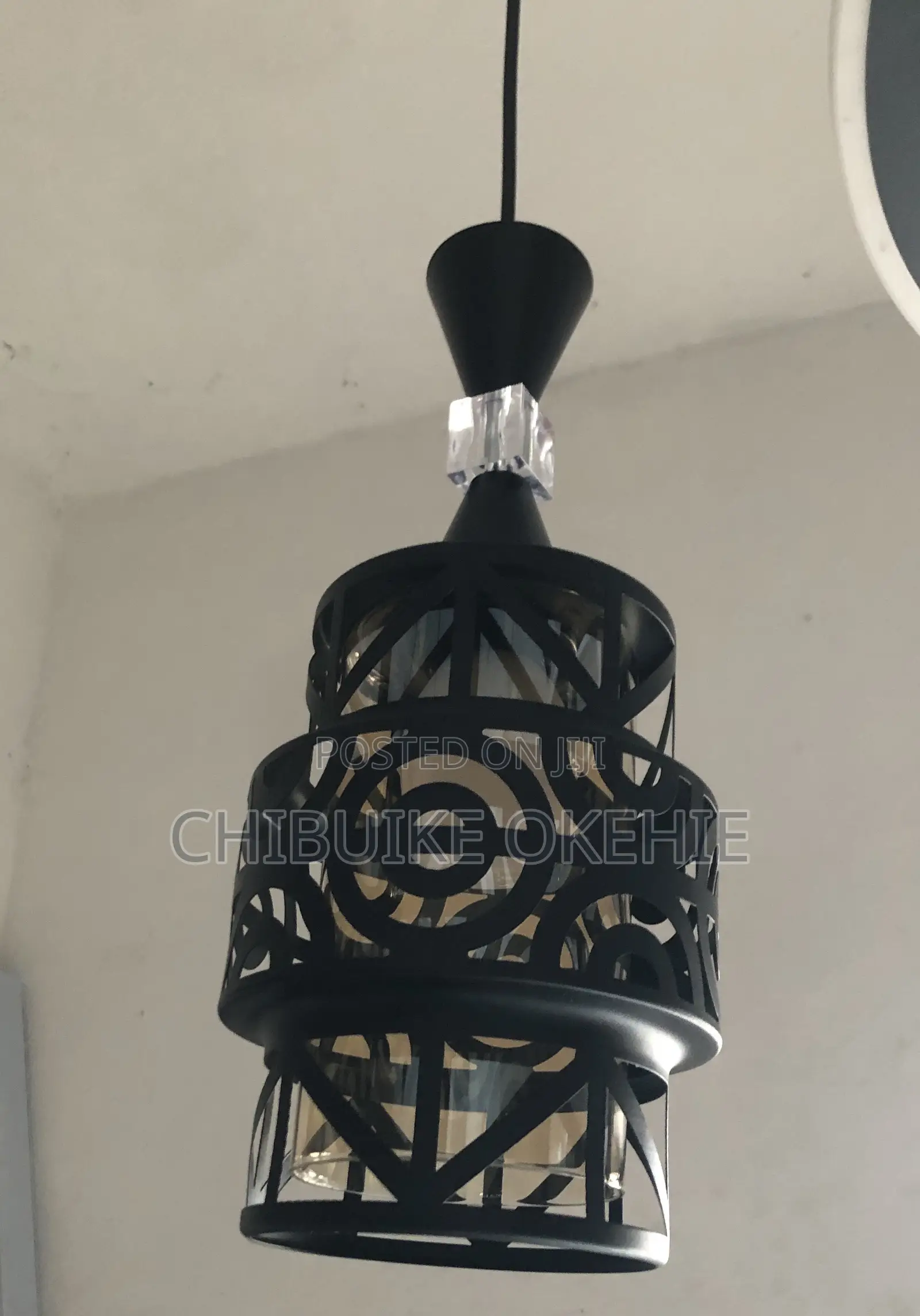 Dropping Pendant Light