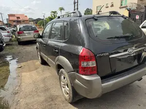 Hyundai Tucson 2008 Black