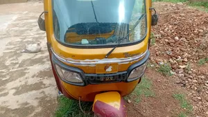 TVS King Deluxe Plus iTouch Start 2025 Yellow