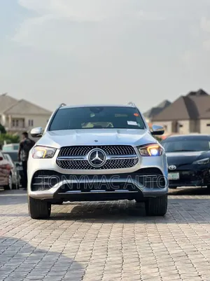 Mercedes Benz Boot