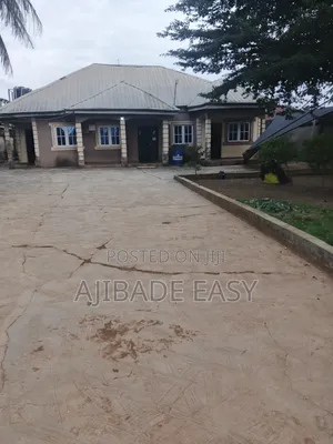 4bdrm Bungalow in Ayobo for sale