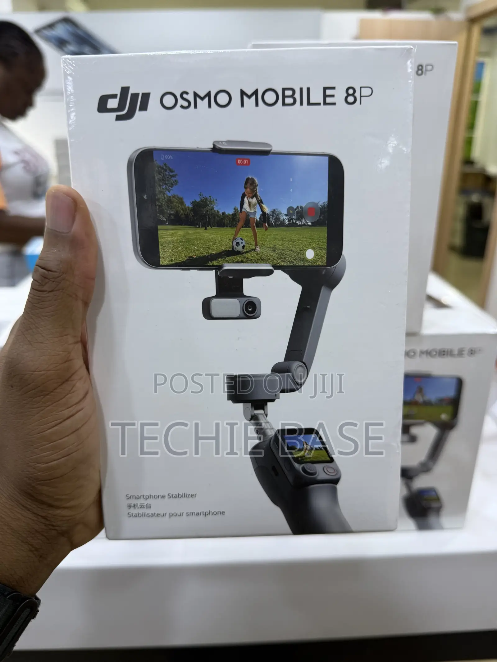 Osmo Mobile 8P Advanced Tracking Combo