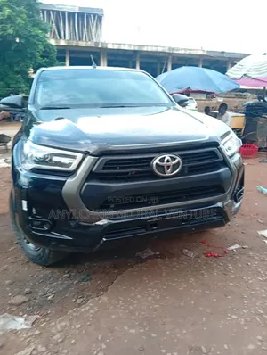 Toyota Hilux Upgrade Front Buber