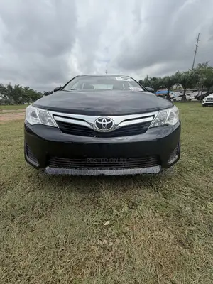 Toyota Camry LE 4dr Sedan (2.5L 4cyl 6A) 2013 Black