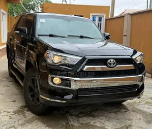 Toyota 4-Runner 2011 Black