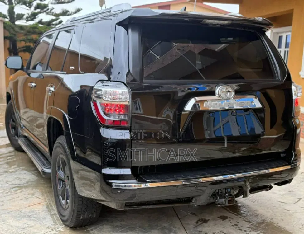 Toyota 4-Runner 2011 Black
