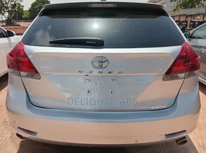 Toyota Venza Limited 4dr Wagon AWD (3.5L 6cyl 6A) 2015 Silver