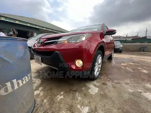 Toyota RAV4 Limited 4dr SUV AWD (2.5L 4cyl 6A) 2015 Red