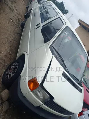 Volkswagen Transporter 2002 White
