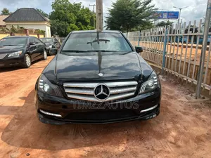 Mercedes-Benz C300 2013 Black