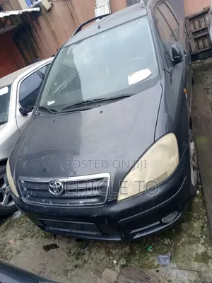 Toyota Verso 2010 Black