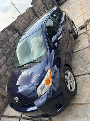 Toyota Yaris 2009 Blue