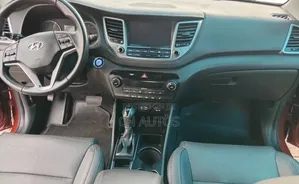 Hyundai Tucson Limited AWD 2017 Orange