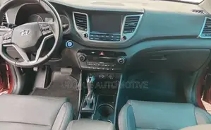 Hyundai Tucson Limited AWD 2017 Orange