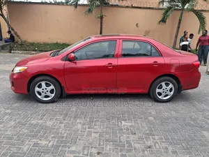 Toyota Corolla 2013 Red