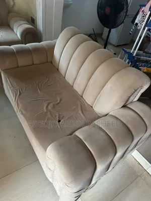 7 Sitter Sofa With Center Table