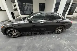 Mercedes-Benz E300 2017 Black