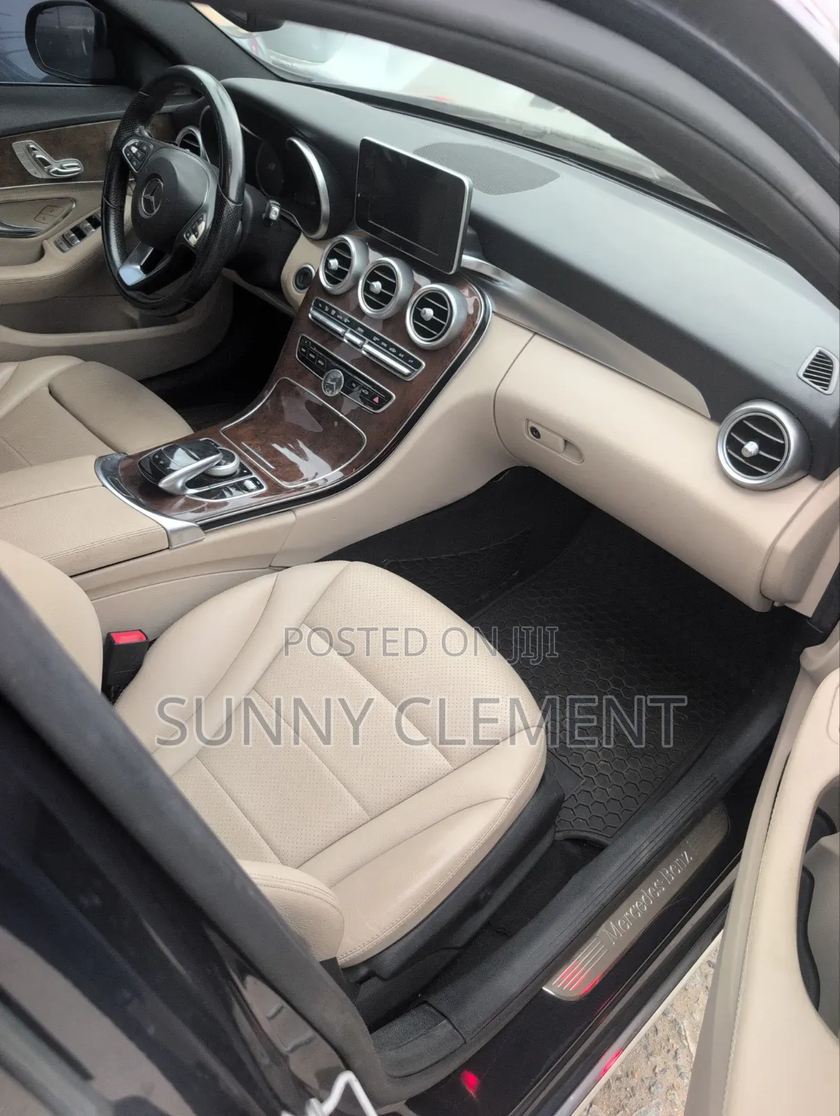Mercedes-Benz C300 2016 Gray