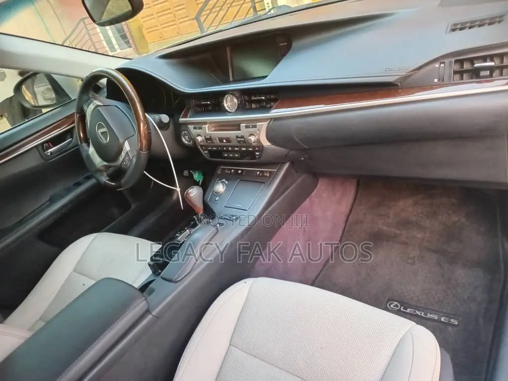 Lexus ES 350 FWD 2014 Silver