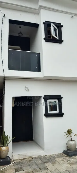 2bdrm Block of Flats in University View, Off Lekki-Epe Expressway