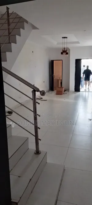 2bdrm Block of Flats in University View, Off Lekki-Epe Expressway