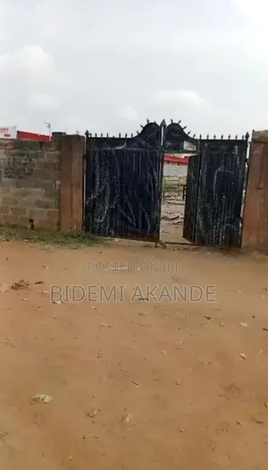 41⁄2 Plots Facing Mowe–ofada Road for ₦350m!