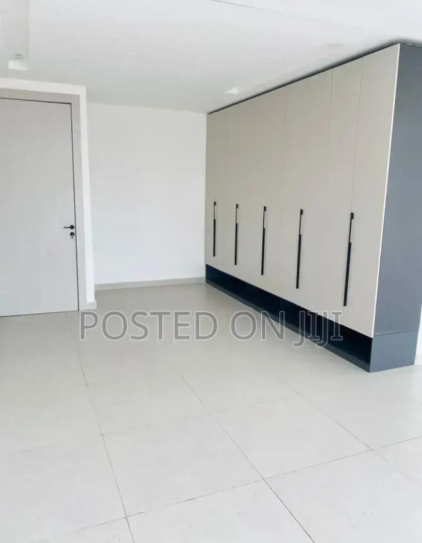 TV Console, Wardrobe's and Kitchen Cabinets