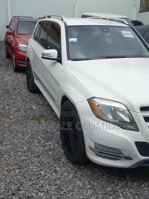 Mercedes-Benz GLK-Class 2014 Off white