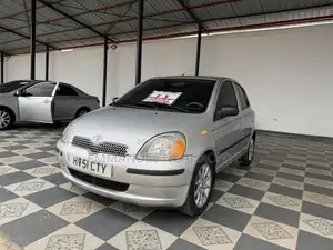 Toyota Yaris 2005 Silver