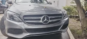 Mercedes-Benz C300 Luxury Sedan RWD (2.0L 4cyl 7A) 2016 Gray