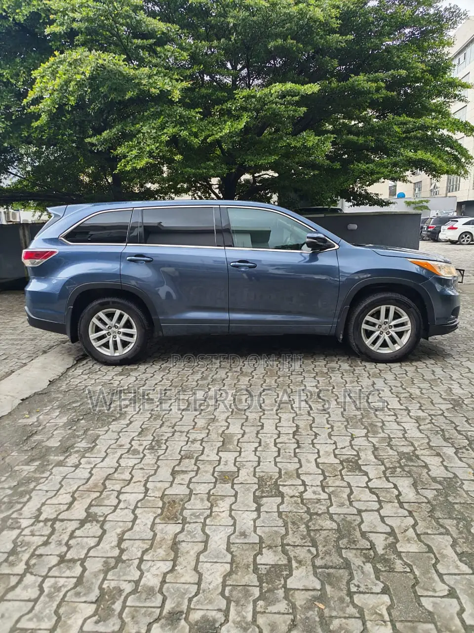 Toyota Highlander 2015 Blue