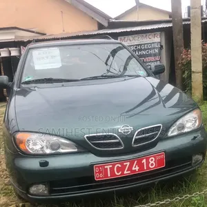 Nissan Primera 2000 Green