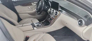 Mercedes-Benz C300 Luxury Sedan RWD (2.0L 4cyl 7A) 2016 Gray